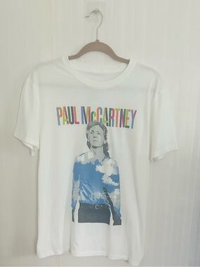 Paul McCartney Got Back White Graphic Concert 2022 Tour Tee NWOT
